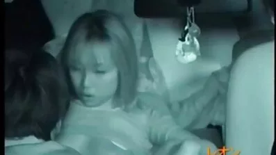 Я трахаю руду дівчину і кінчаю їй в українське порно відео рот