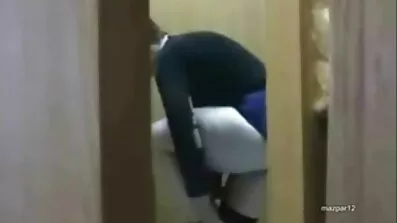 Без коливань трахаюся порновідео українське з незнайомцем на камеру