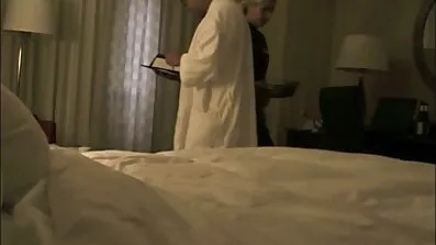 Перший поцілунок порно українське відео і ласка двох колег