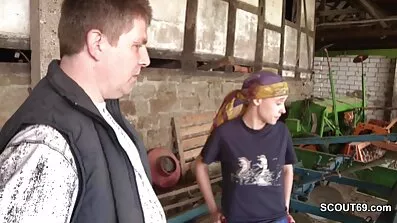 Цікаво, як далеко член може зайти в моїй дупі? домашнє українське порно