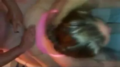 Брюнетку з татуюваннями по всій спині жарко трахкають і порно український кінчають їй на обличчя