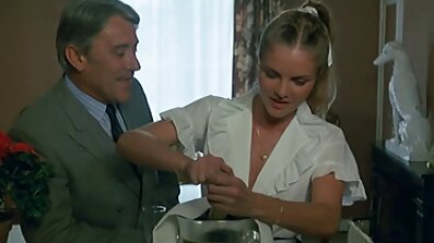 Молода трахкає