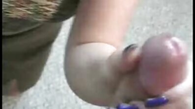 І грудаста жінка