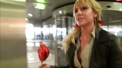 Білий член і чорна дупа, як кава з секс відео по українськи молоком